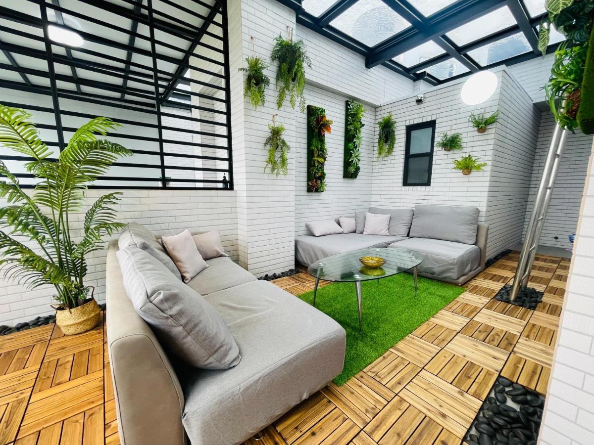 Six Seasons Inn - Qian He Tainan Exterior photo